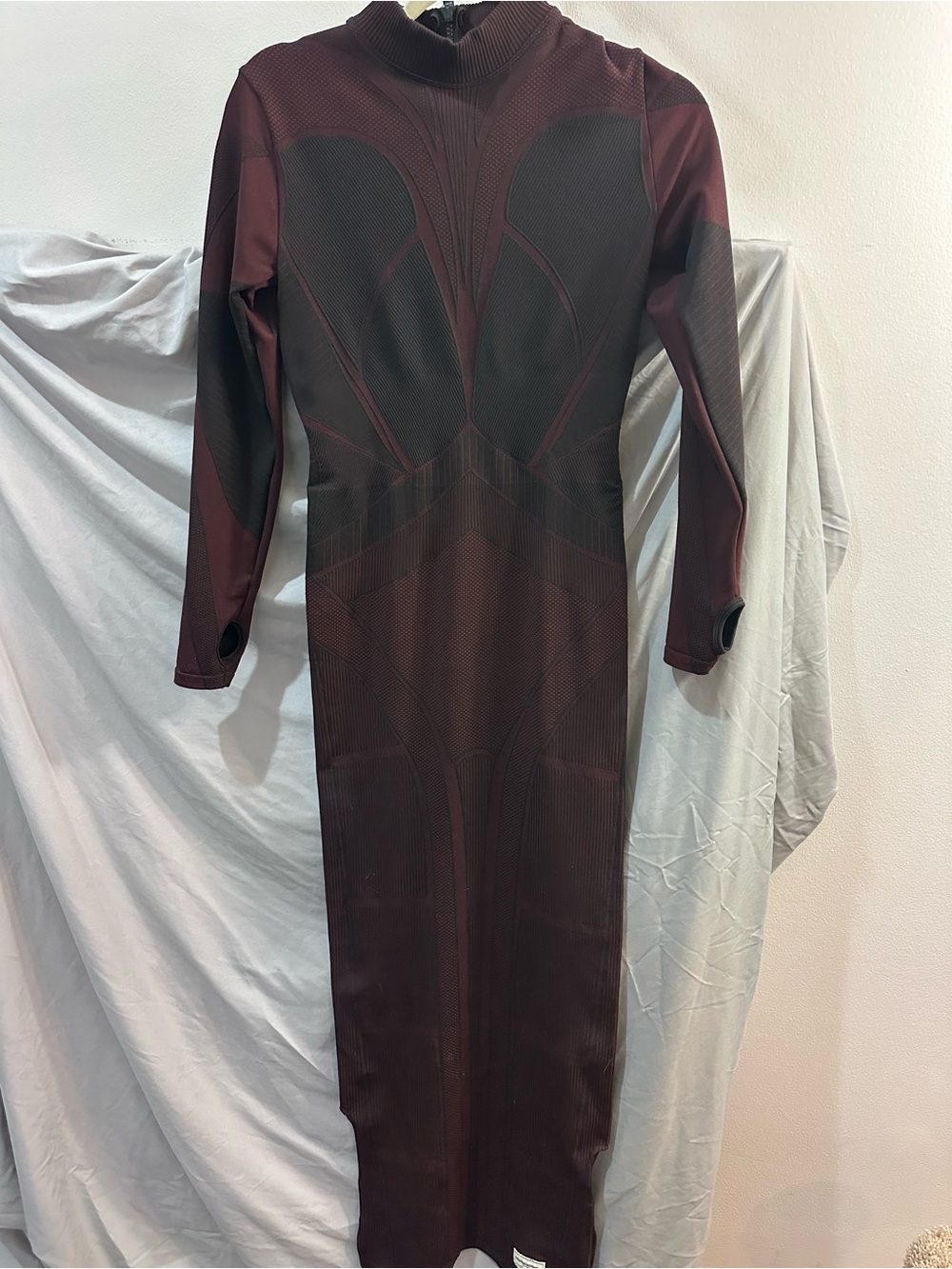 Long Sleeve Maxi Bodycon Dress in Burgundy